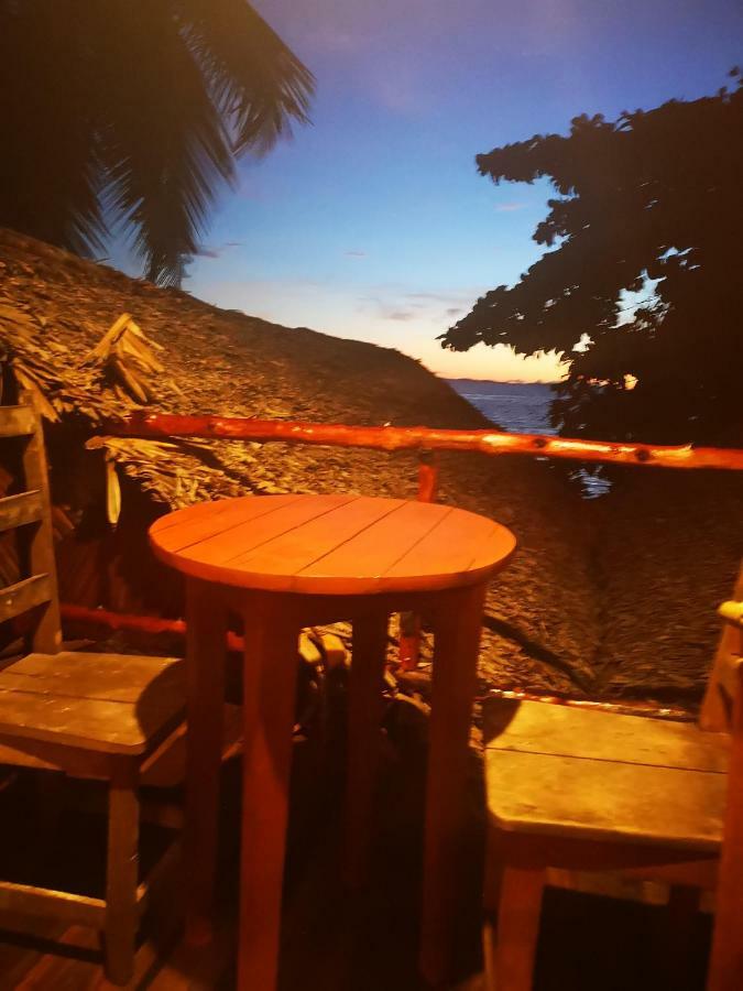 Bed and Breakfast Chez Alex Nosy-Be Exterior foto